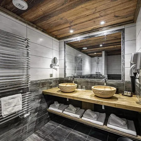 Etagne - Chalets Pour 13 Personnes 494 *